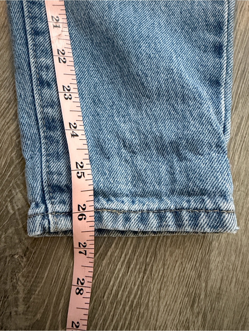 Levi’s 24 High Waisted Mom Jean Button Fly‎ Women's Casual Classic Blue Denim - Picture 9 of 9